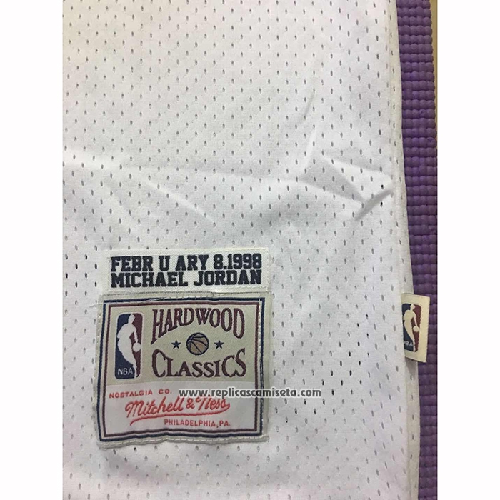 Camiseta Chicago Bulls Michael Jordan #23 Mitchell & Ness 1998 Blanco